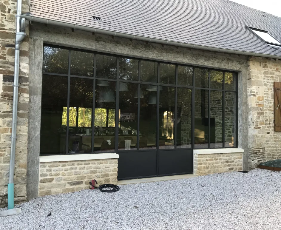 Baies vitrées coulissantes — Détails et finitions